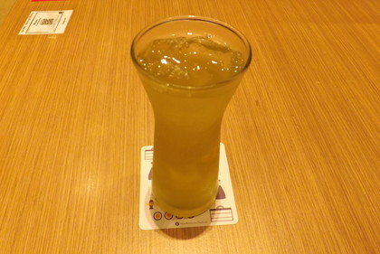 冷たい緑茶